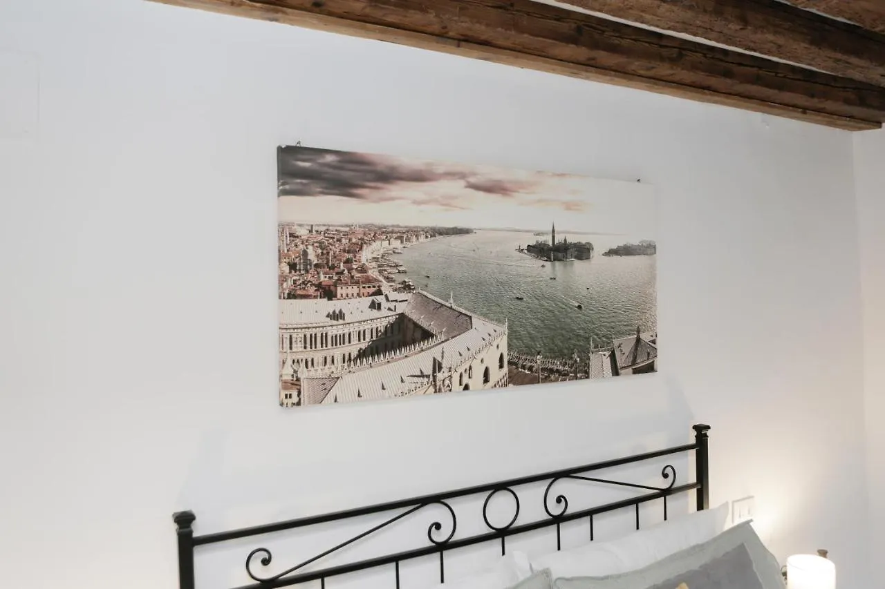 Santa Croce Guest House Venice Italy