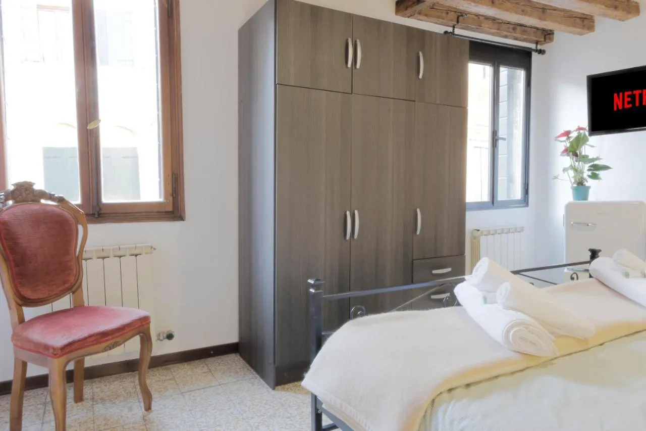 Santa Croce Guest House Venice
